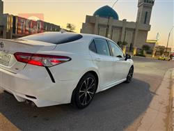 تۆیۆتا کامری